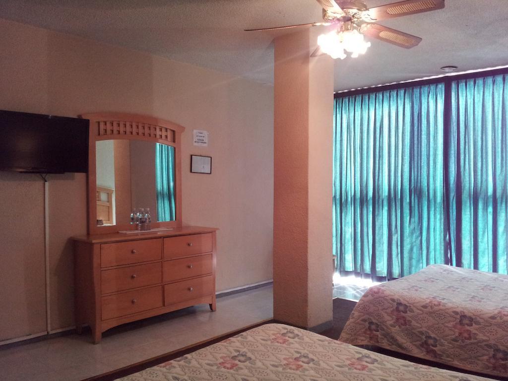 Hotel El Monte Salamanca Habitación foto