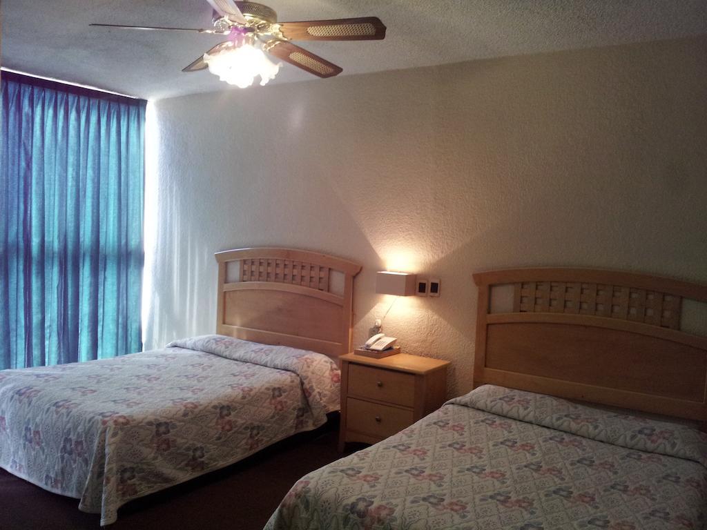 Hotel El Monte Salamanca Habitación foto